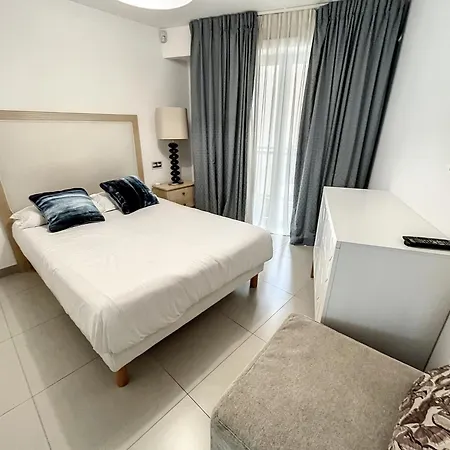 아파트 Direct View To The Red Carpet, 2 Bedroom 311